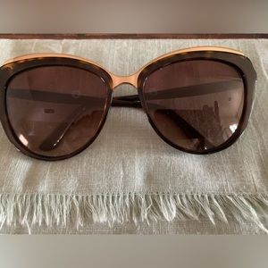 Authentic Dolce and Gabbana Sunglasses, DG4383.
